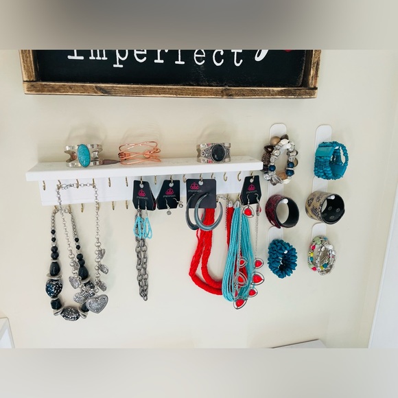 Paparazzi Jewelry Package - Jewelry Only - Picture 3 of 4